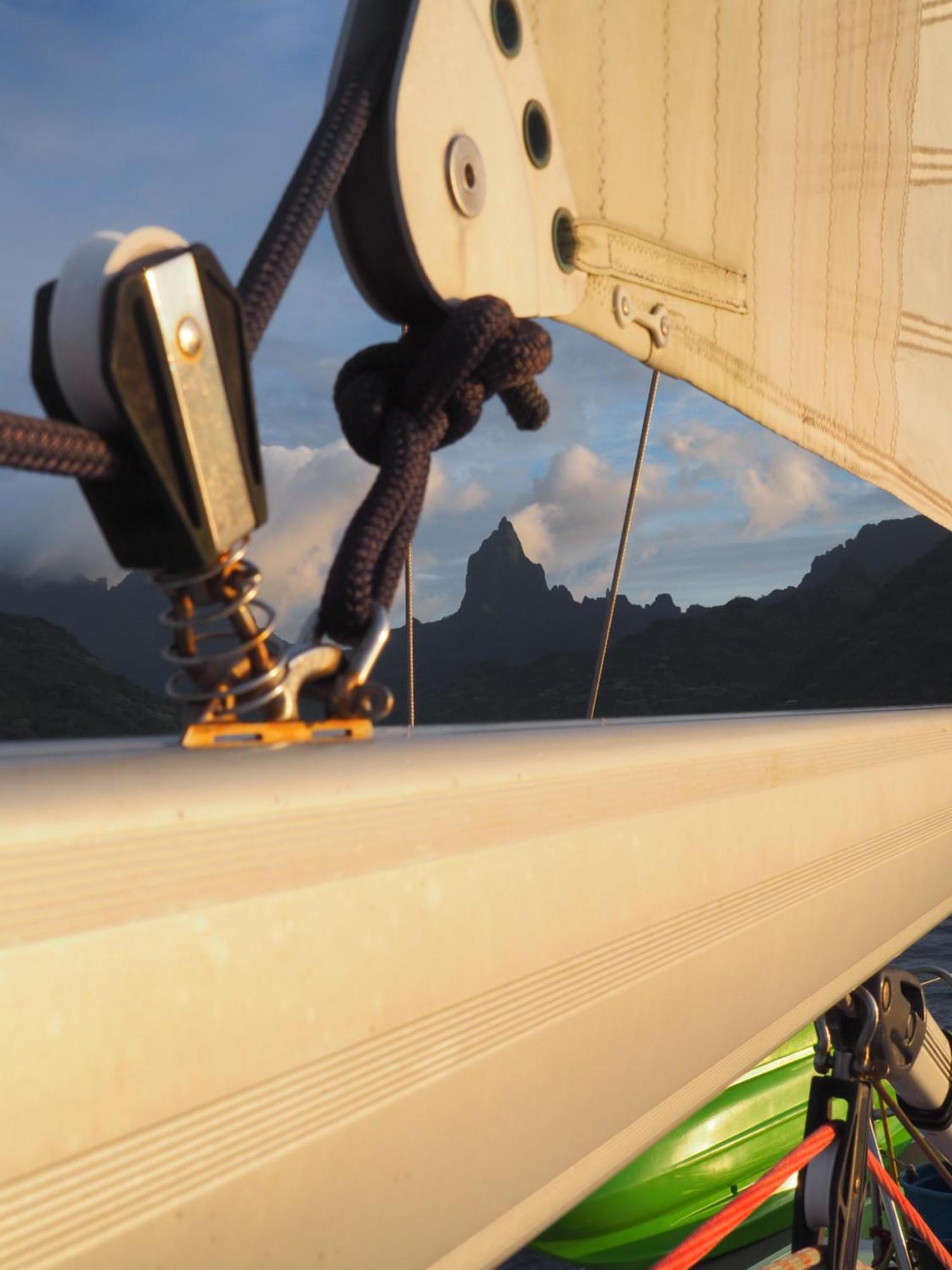2 Nuits Insolites & 1 Excursion Voile A Bord Du Voilier Mori Ora Moorea Exteriör bild
